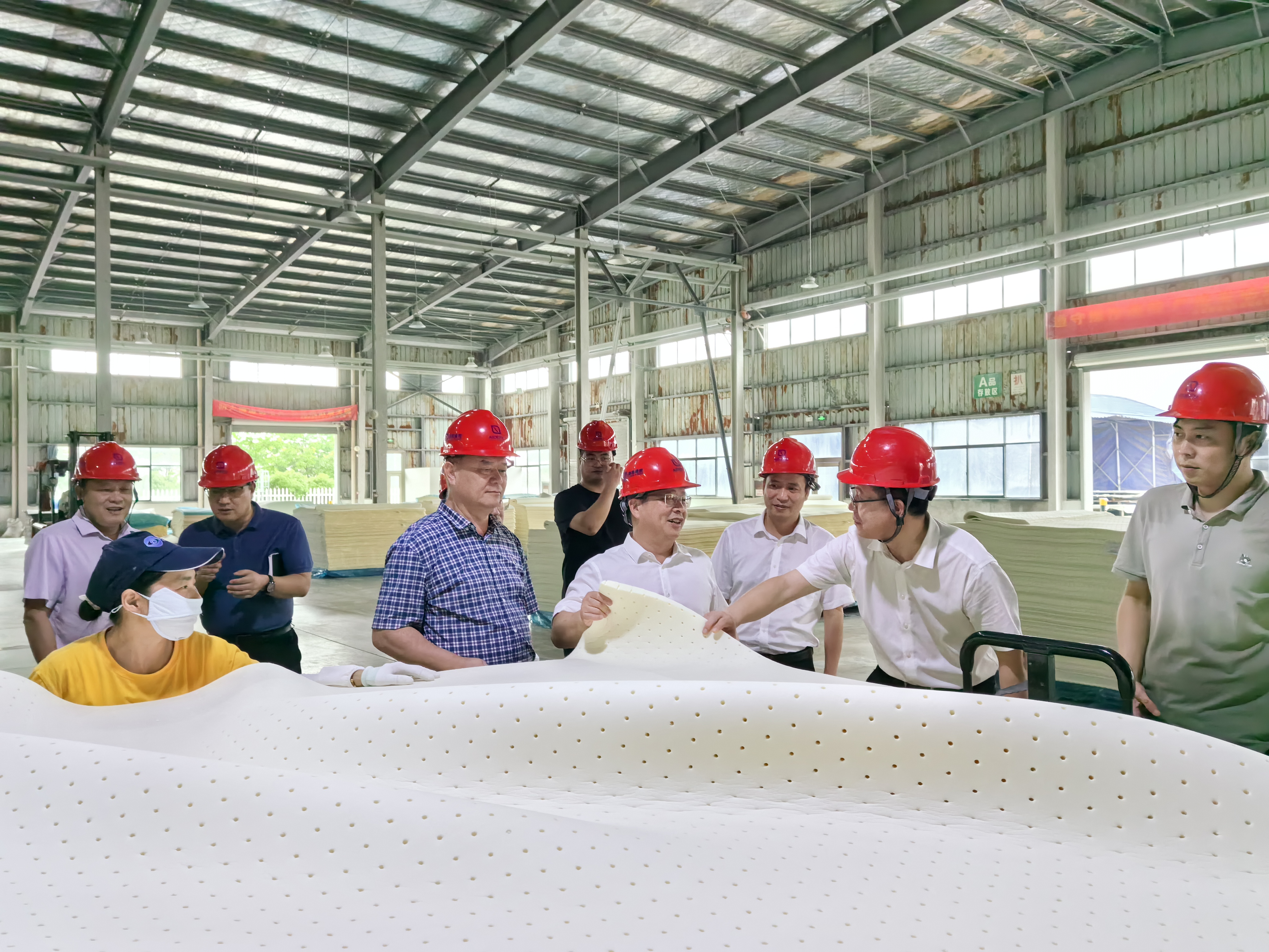 1719545869156092924.jpg 1719545869156092924.jpg